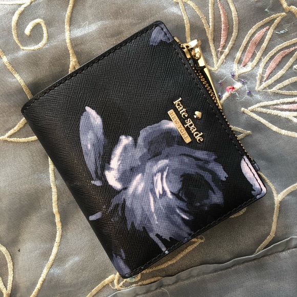 kate spade Handbags - Kate spade wallet